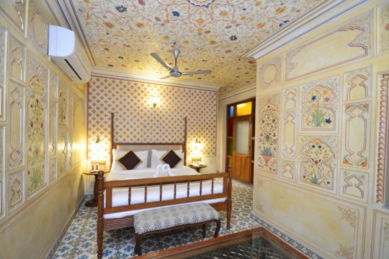 นิพพาน พาเลซ-อะ เฮอริเทจ โอเต็ล แอนด์ สปา Hotel ชัยปุระ ภายนอก รูปภาพ